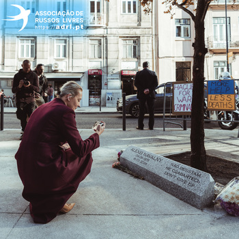 Um memorial a Alexei Navalny em Lisboa